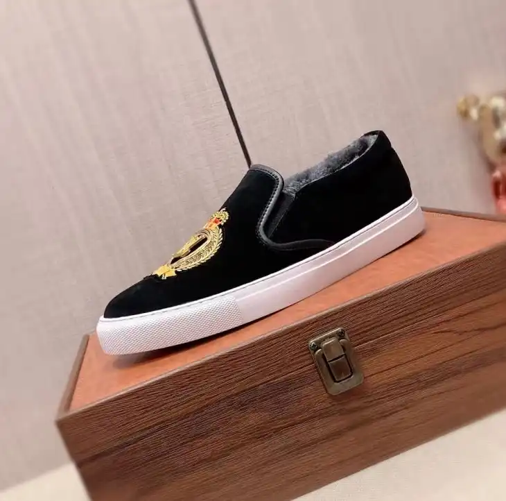 hype Louis Vuitton Sneakers