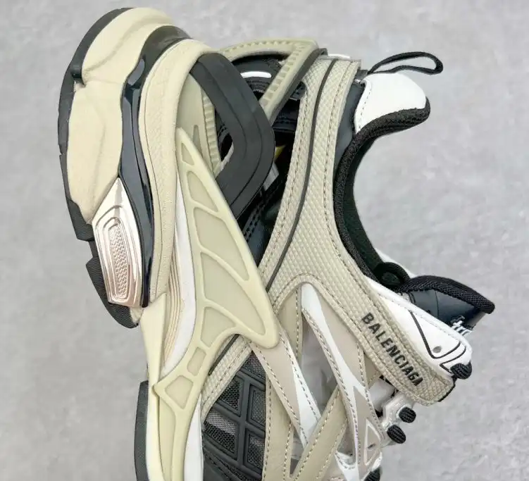 hype Balenciaga Sneakers