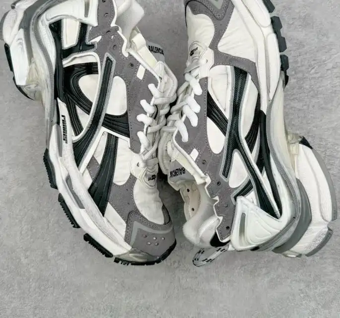 hype Balenciaga Sneakers