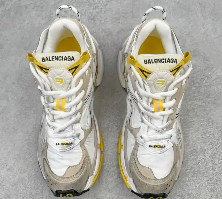 hype Balenciaga Sneakers