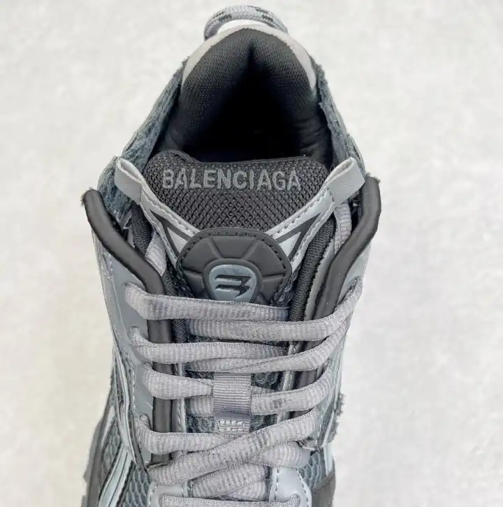 hype Balenciaga Sneakers