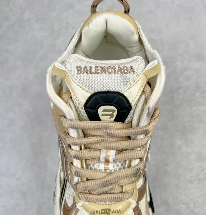 hype Balenciaga Sneakers