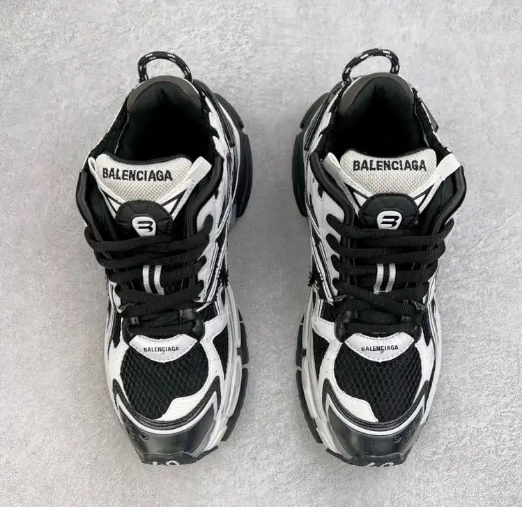 hype Balenciaga Sneakers