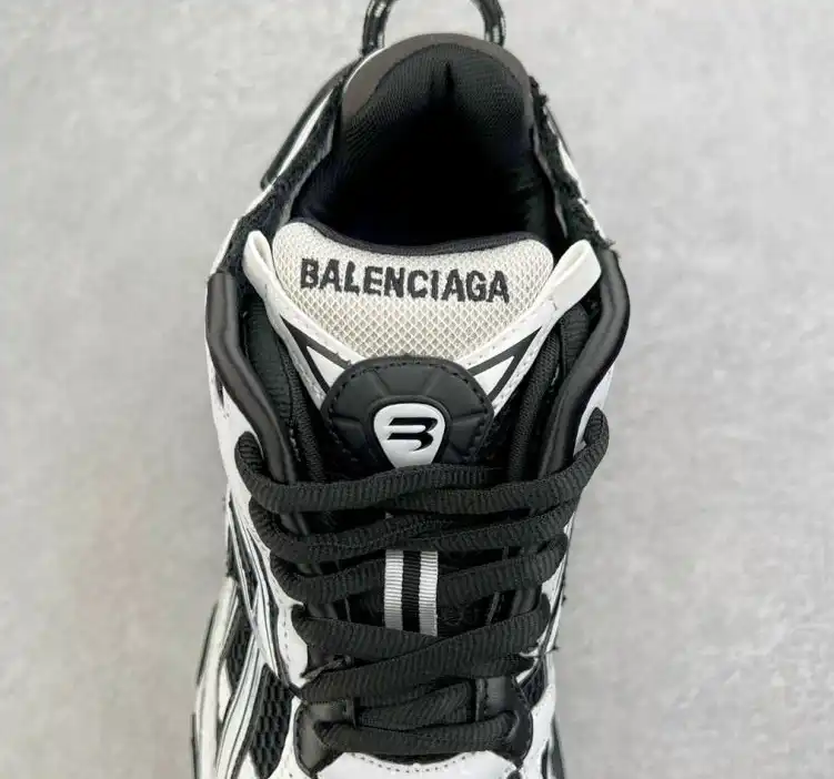 hype Balenciaga Sneakers