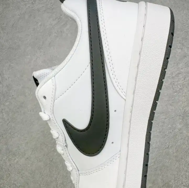 hype Nike Sneakers