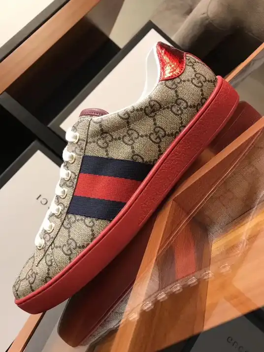 hype Gucci Sneakers