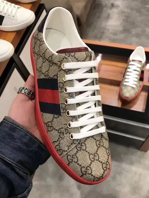 hype Gucci Sneakers