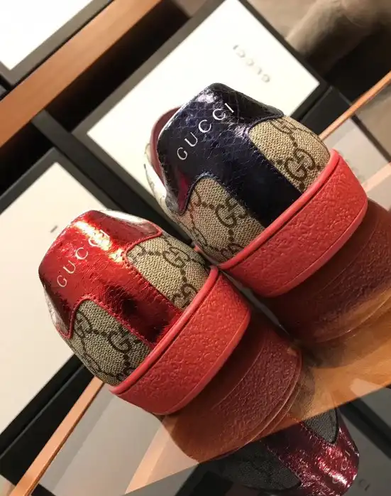 hype Gucci Sneakers