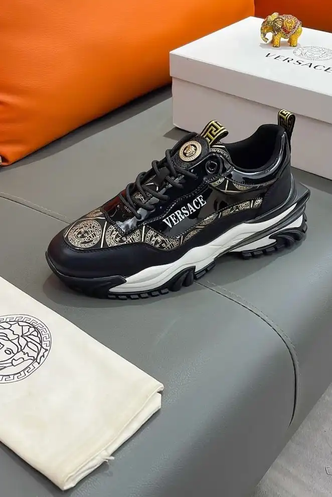 hype Givenchy Sneakers