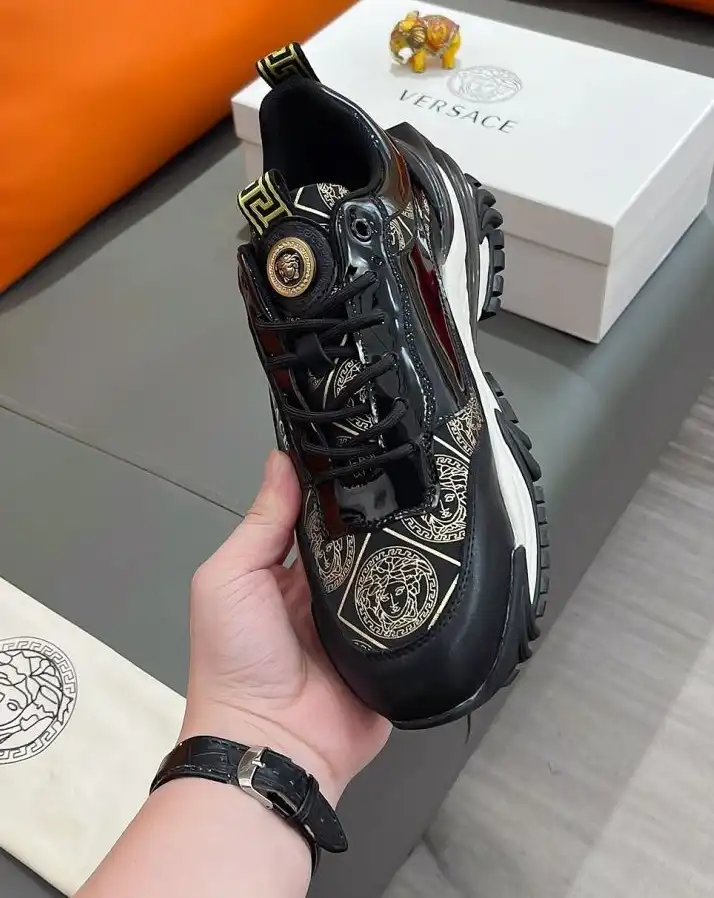 hype Givenchy Sneakers