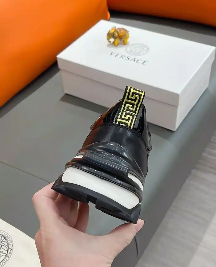 hype Givenchy Sneakers