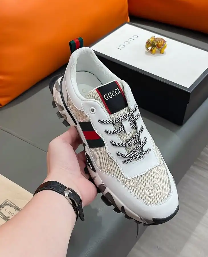 hype Gucci Sneakers