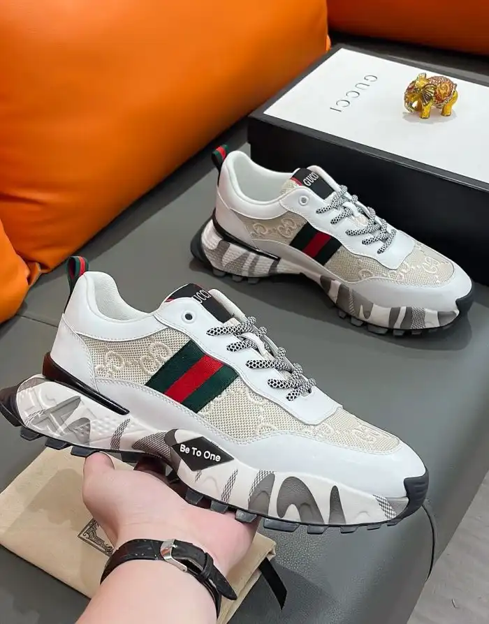 hype Gucci Sneakers