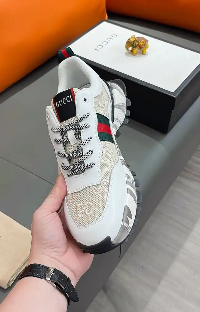 hype Gucci Sneakers