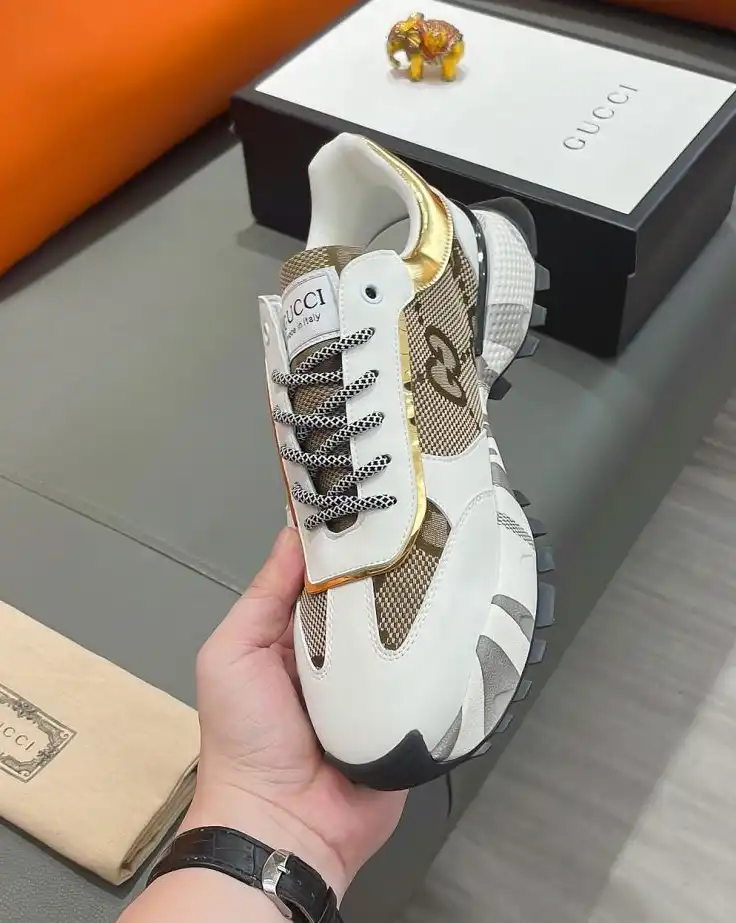 hype Gucci Sneakers