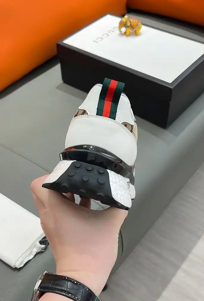 hype Gucci Sneakers