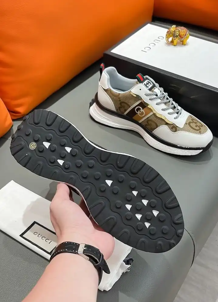 hype Gucci Sneakers