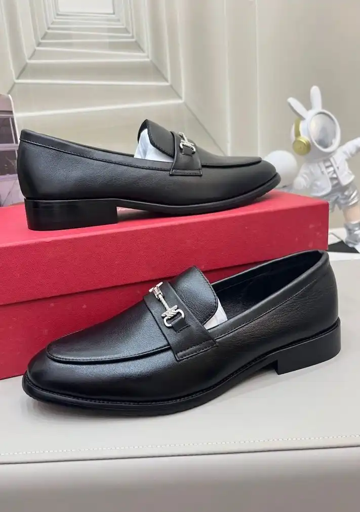 hype Ferragamo Leather Shoes