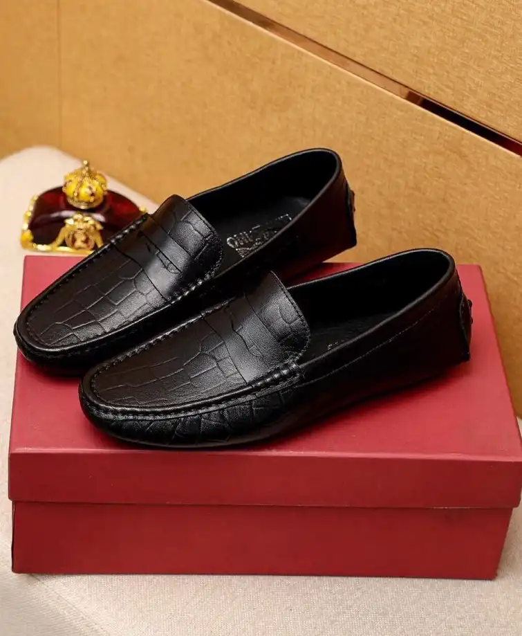 hype Ferragamo Leather Shoes