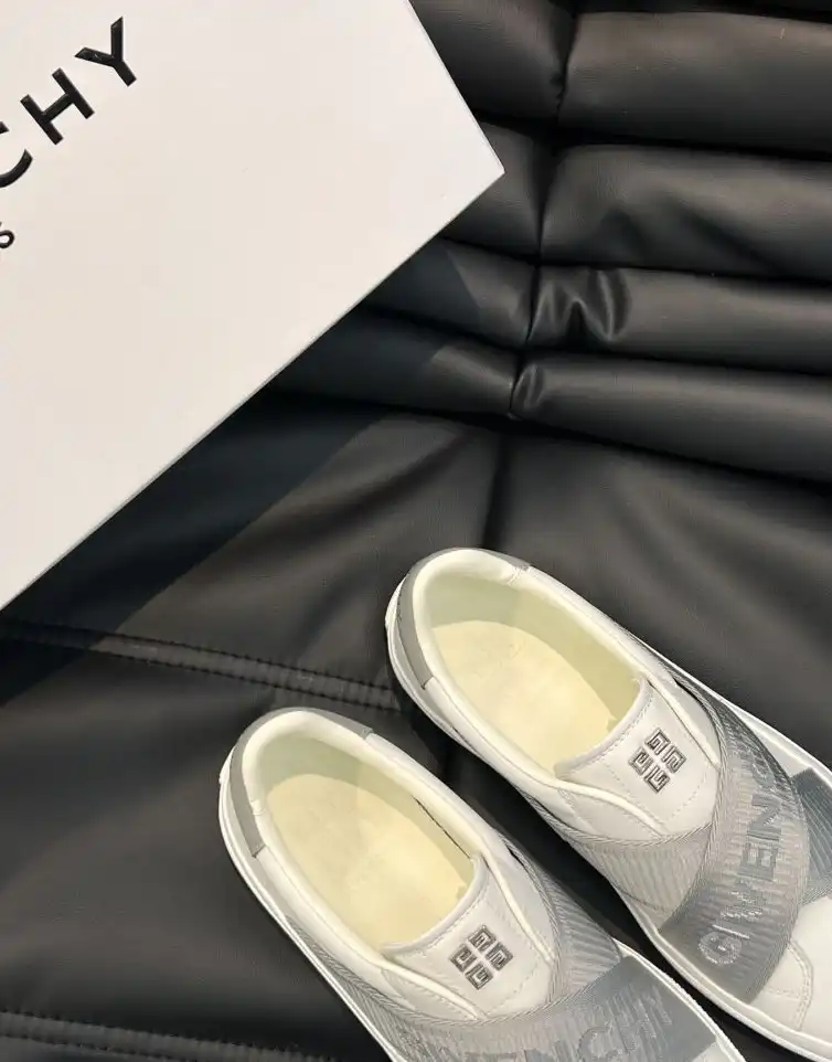 hype Givenchy Sneakers