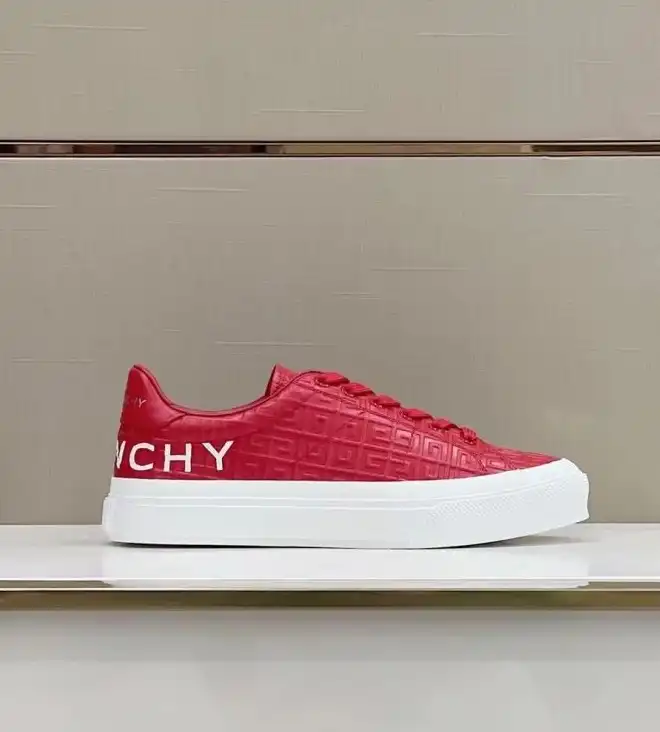 hype Givenchy Sneakers