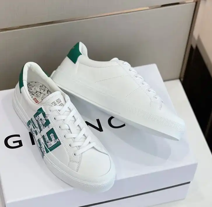 hype Givenchy Sneakers