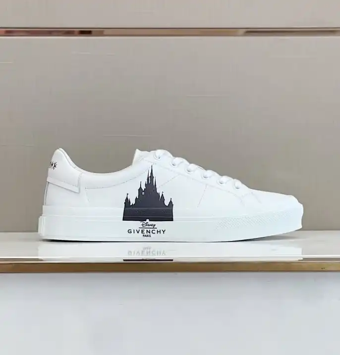 hype Givenchy Sneakers