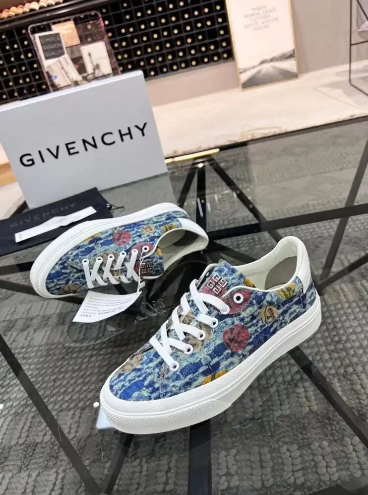 hype Givenchy Sneakers