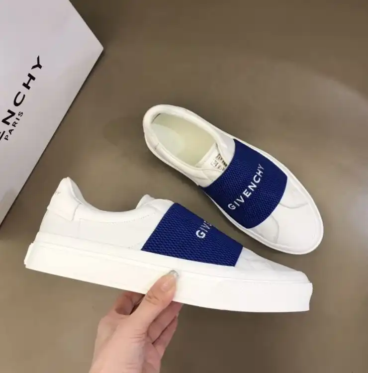 hype Givenchy Sneakers