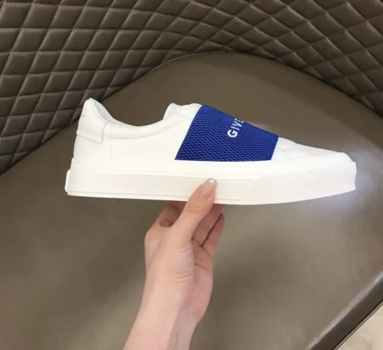 hype Givenchy Sneakers