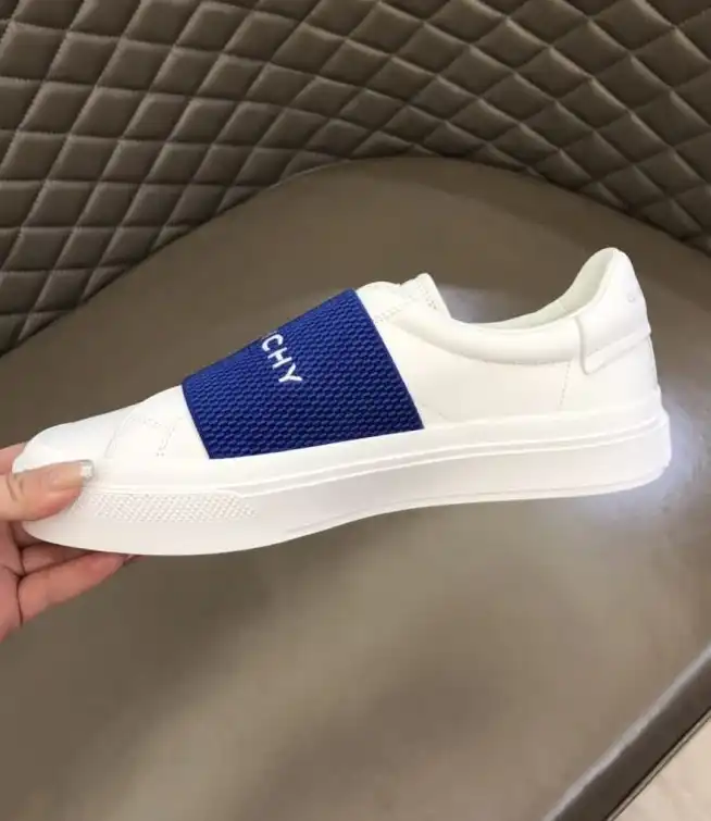 hype Givenchy Sneakers