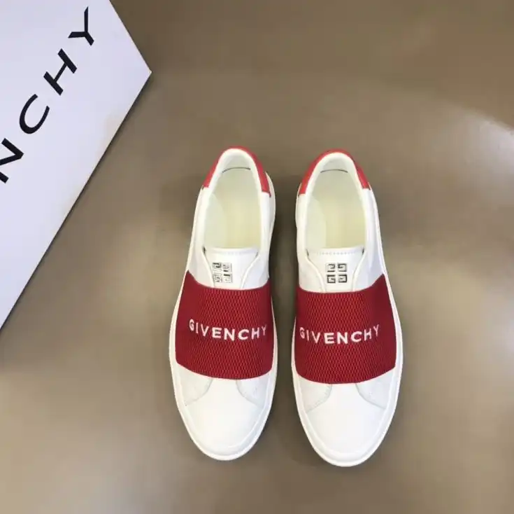 hype Givenchy Sneakers