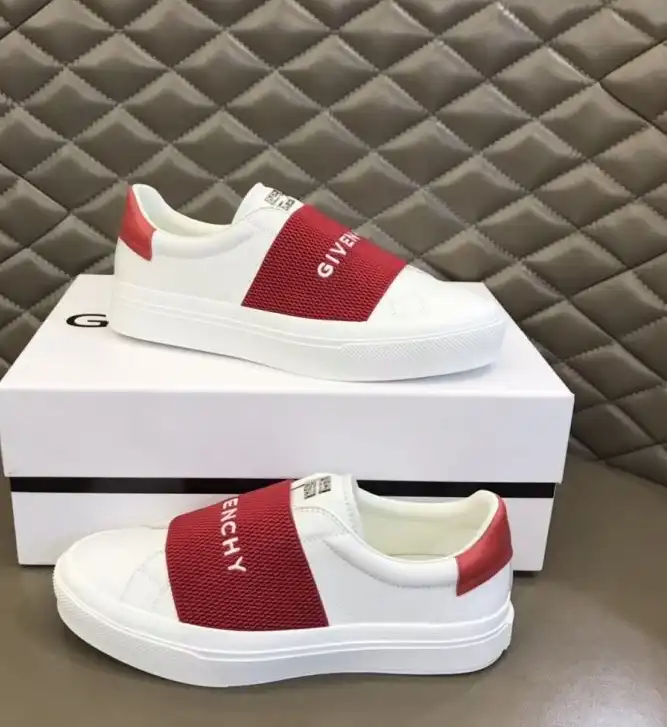 hype Givenchy Sneakers