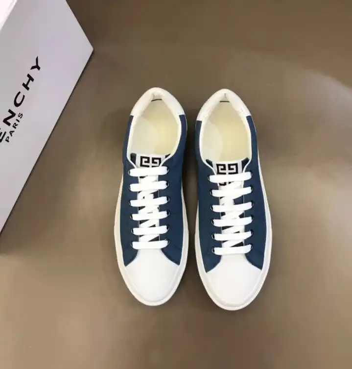 hype Givenchy Sneakers