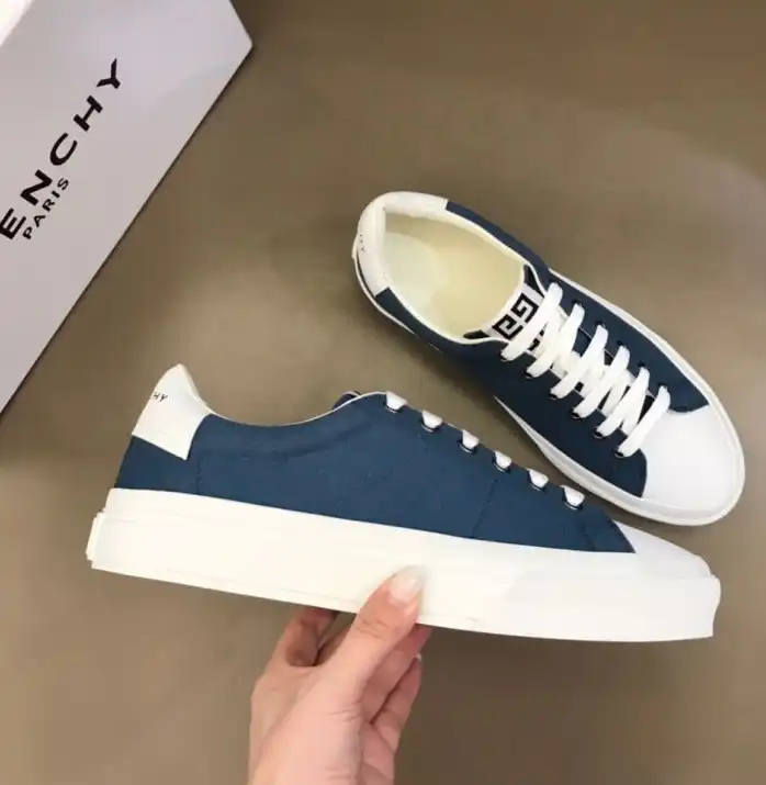 hype Givenchy Sneakers