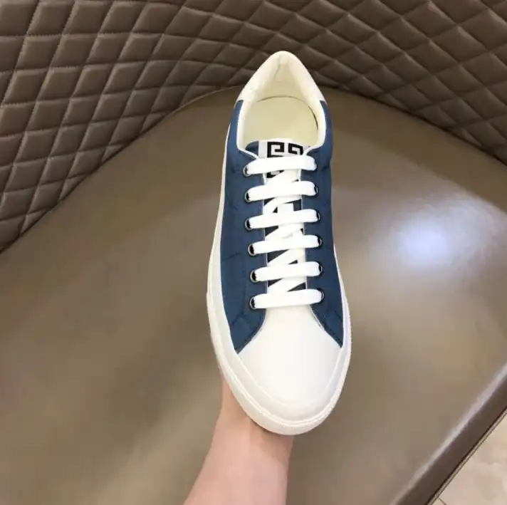 hype Givenchy Sneakers