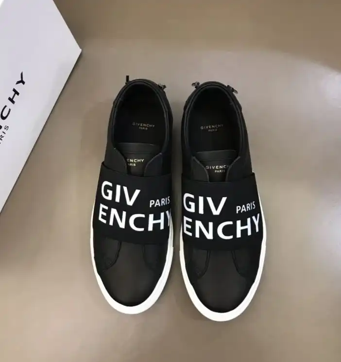 hype Gucci Sneakers