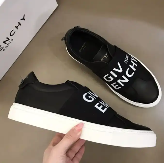 hype Gucci Sneakers