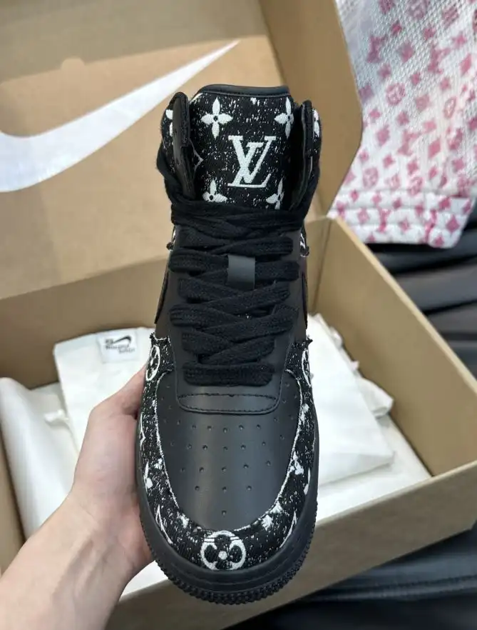 hype Louis Vuitton Sneakers