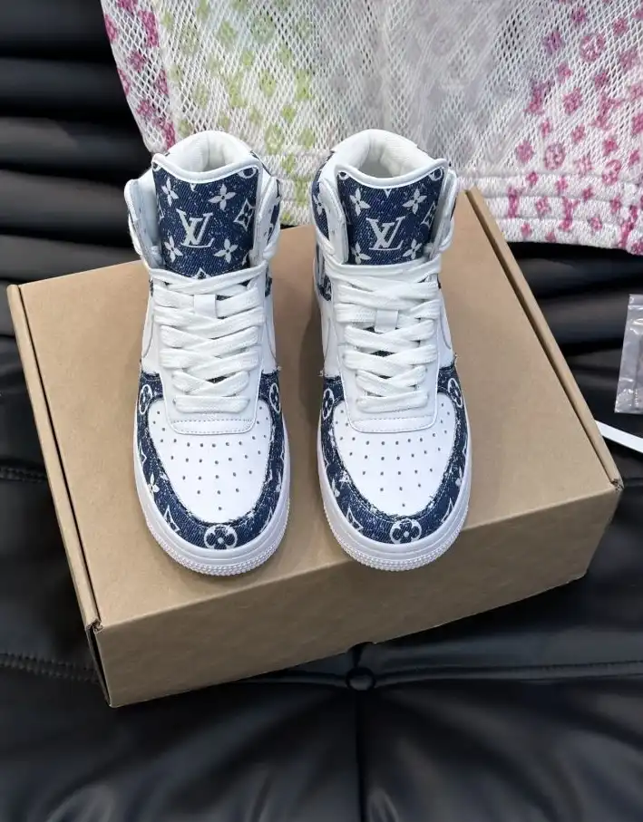 hype Louis Vuitton Sneakers