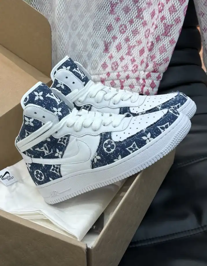 hype Louis Vuitton Sneakers