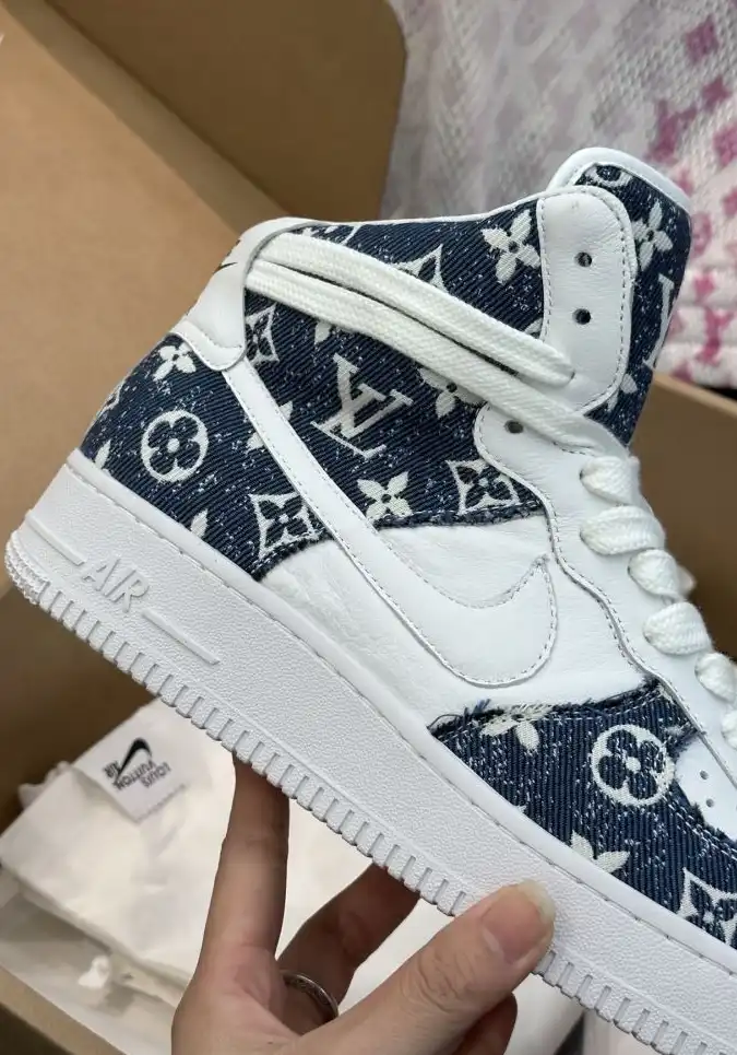 hype Louis Vuitton Sneakers