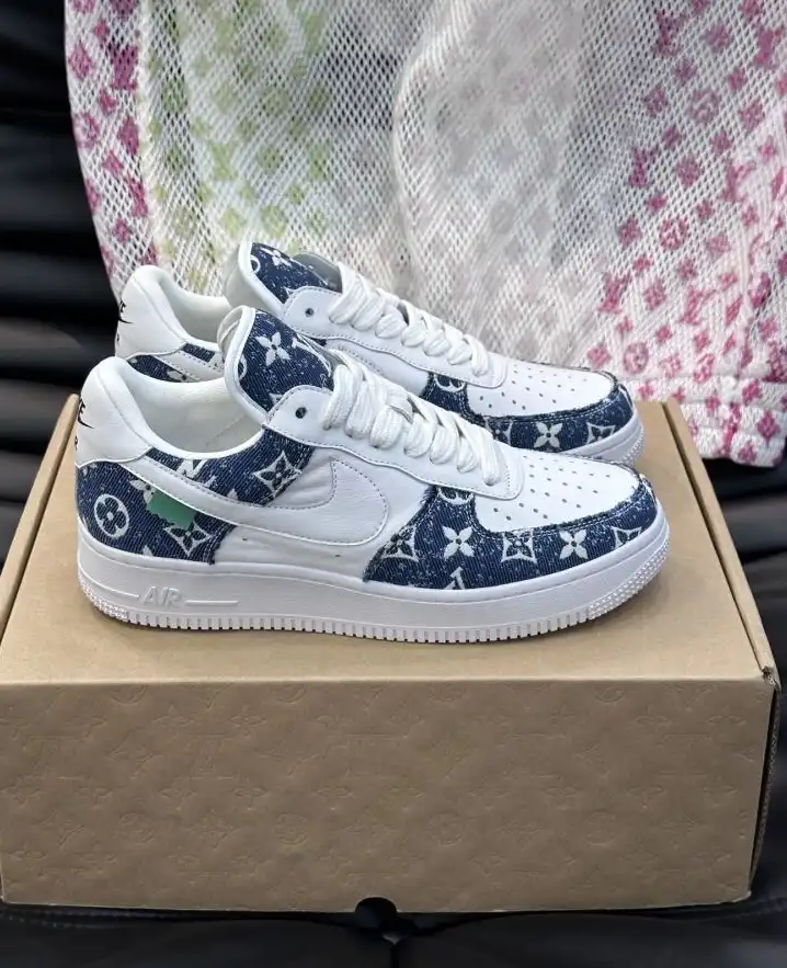 hype Louis Vuitton Sneakers