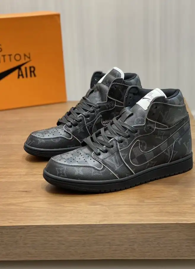 hype Louis Vuitton Sneakers