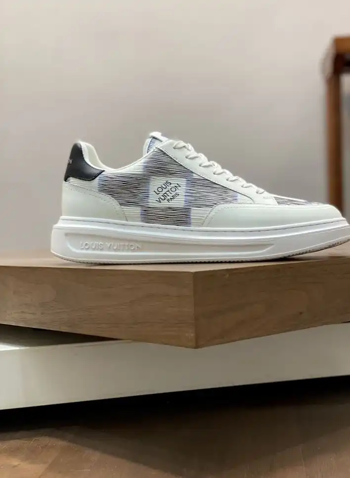 hype Louis Vuitton Sneakers