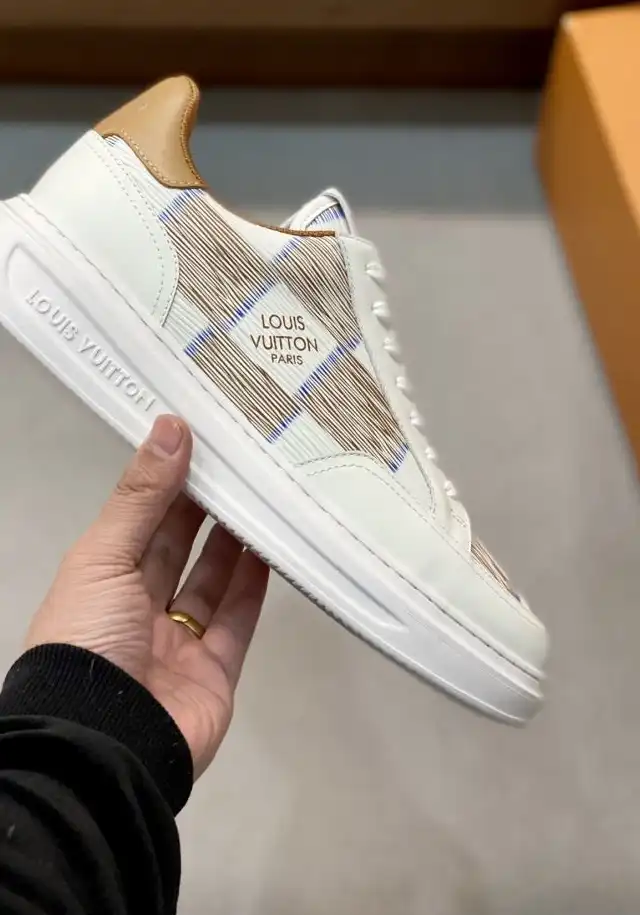 hype Louis Vuitton Sneakers