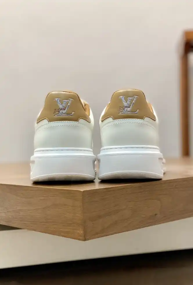 hype Louis Vuitton Sneakers