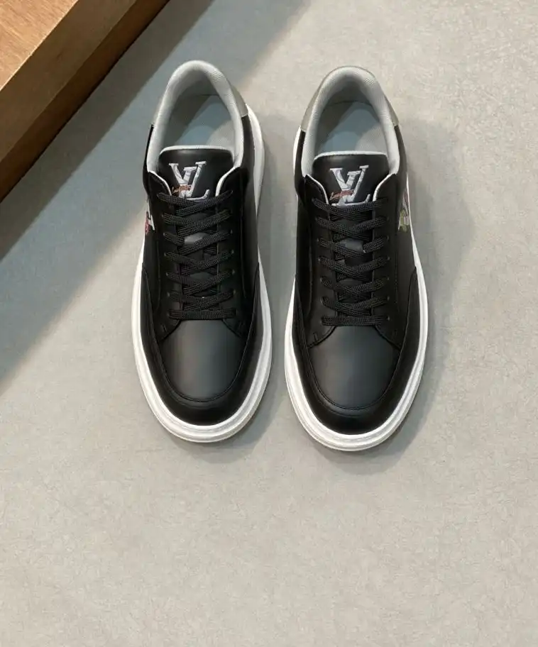 hype Louis Vuitton Sneakers