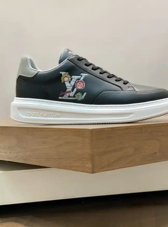 hype Louis Vuitton Sneakers