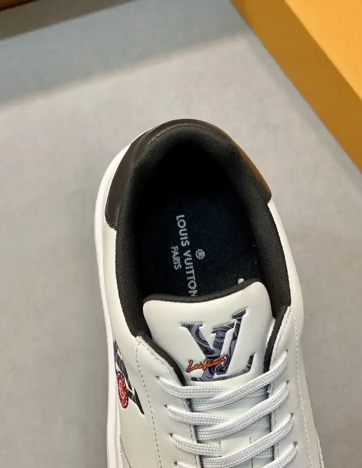 hype Louis Vuitton Sneakers